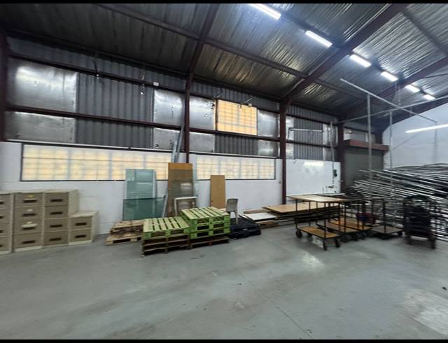 750M² WAREHOUSE TO LET IN HERMANSTAD